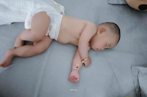 乌鲁木齐宝宝口水多怎么回事